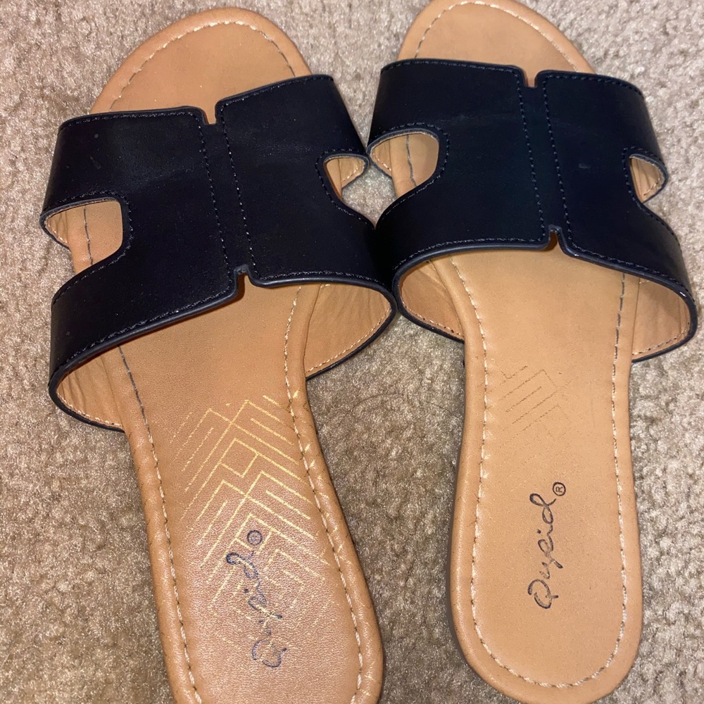 Black sandals